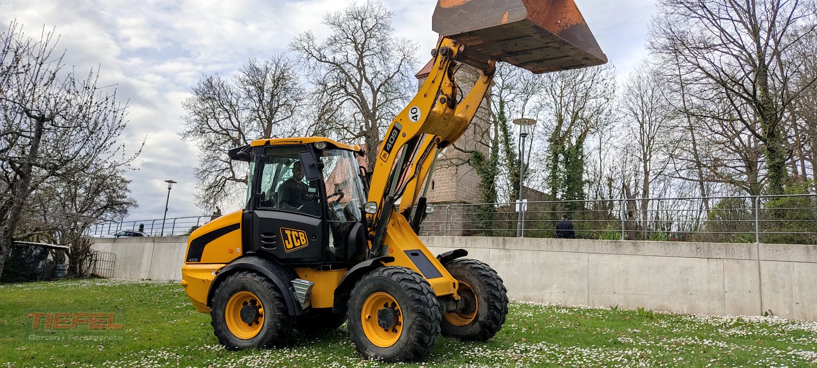 Radlader типа JCB 409, Gebrauchtmaschine в Veitsbronn (Фотография 3)