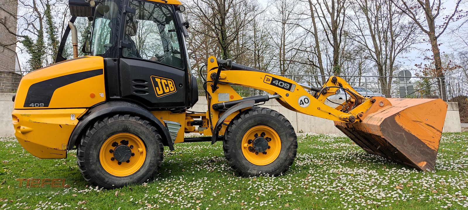 Radlader des Typs JCB 409, Gebrauchtmaschine in Veitsbronn (Bild 4)