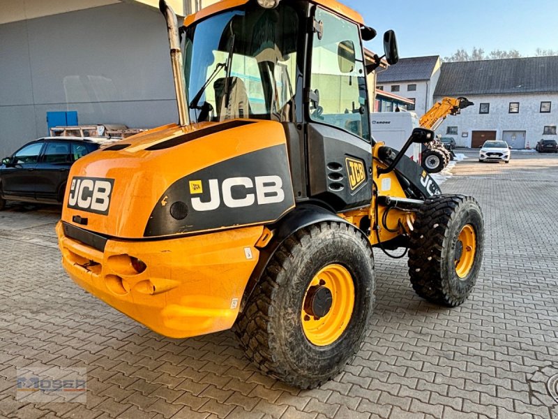Radlader типа JCB 409, Gebrauchtmaschine в Massing