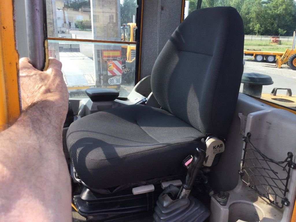 Radlader of the type JCB 416H, Gebrauchtmaschine in L'ISLE JOURDAIN (Picture 7)