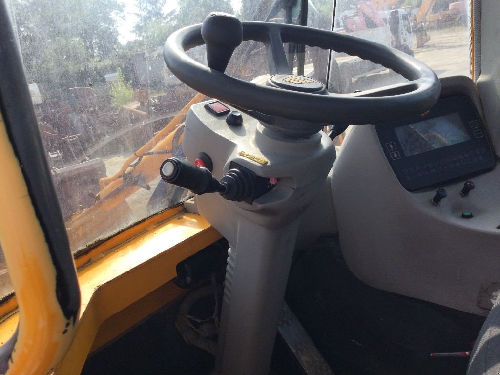 Radlader of the type JCB 416H, Gebrauchtmaschine in L'ISLE JOURDAIN (Picture 6)