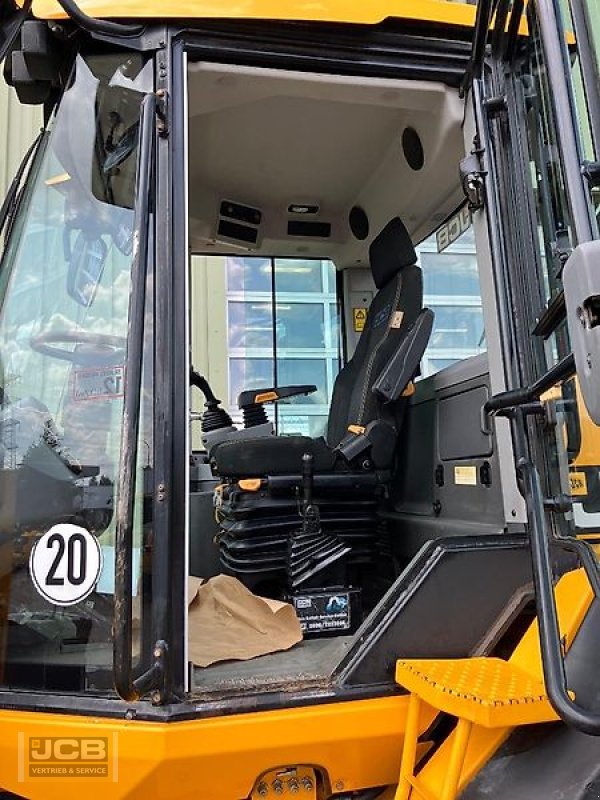 Radlader des Typs JCB 417 HT, Gebrauchtmaschine in Frechen (Bild 7)