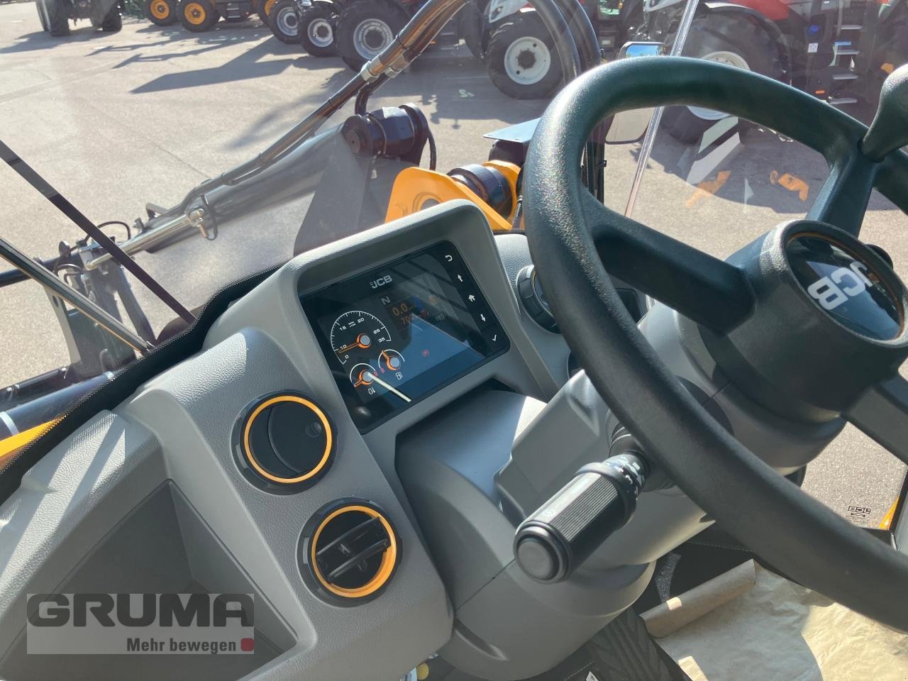 Radlader of the type JCB 419 S S5, Neumaschine in Friedberg-Derching (Picture 17)