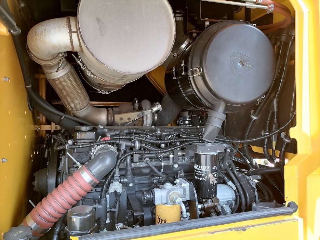 Radlader des Typs JCB 426 HT Agri, Gebrauchtmaschine in Roudnice nad Labem (Bild 5)
