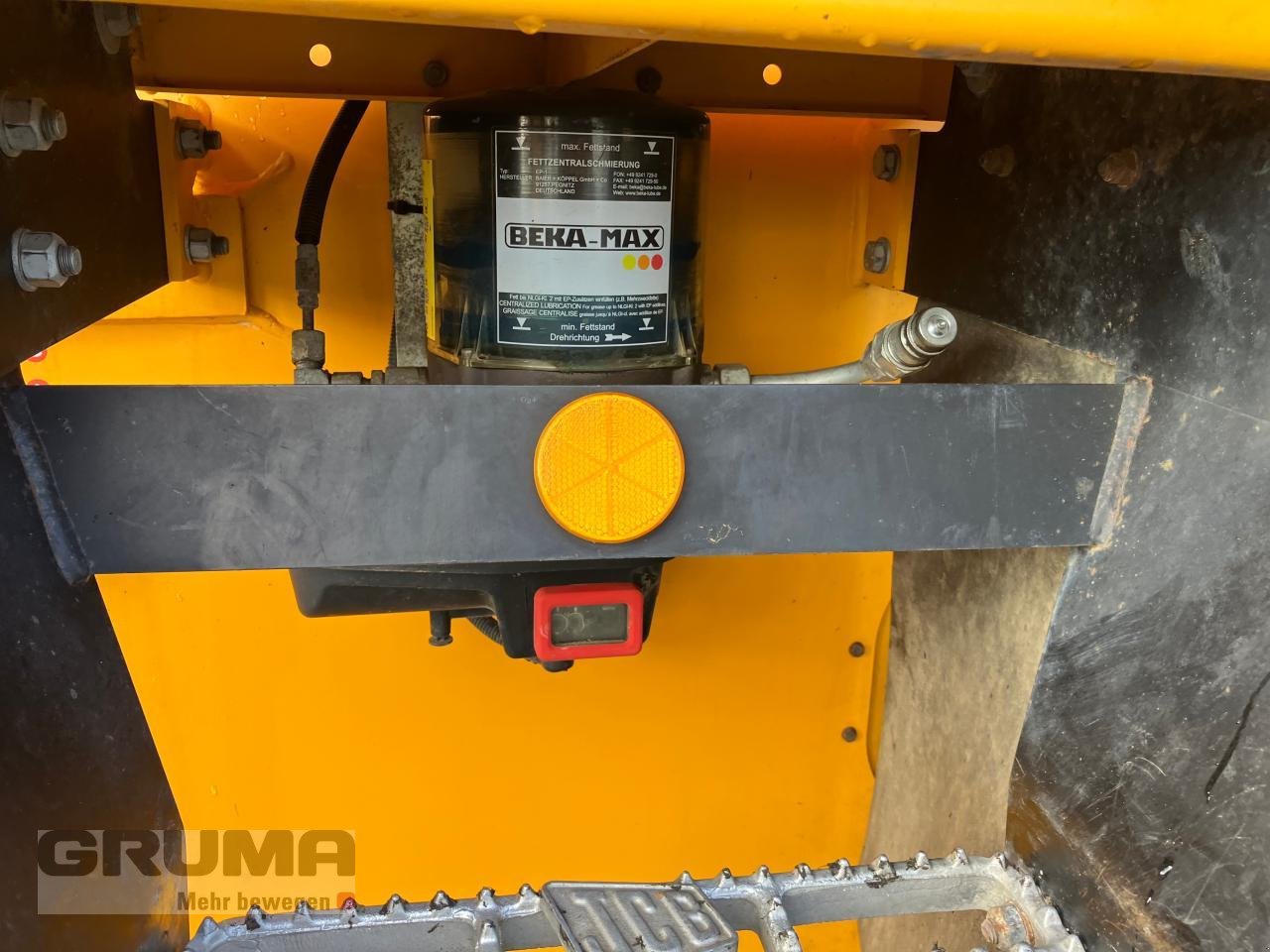 Radlader des Typs JCB 426e HT Agri, Gebrauchtmaschine in Friedberg-Derching (Bild 9)