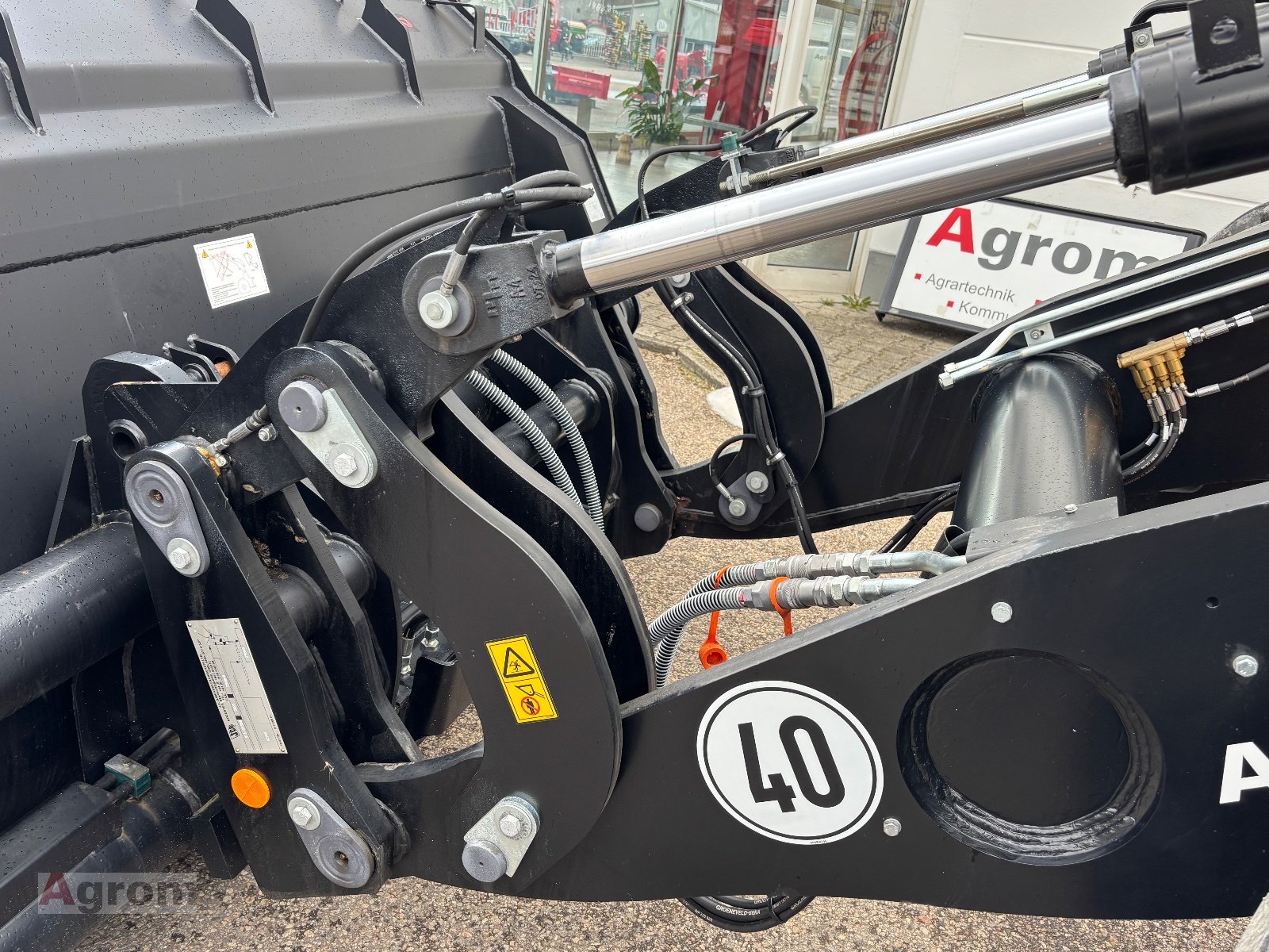 Radlader a típus JCB 427 HT Agri, Neumaschine ekkor: Gesingen (Kép 9)