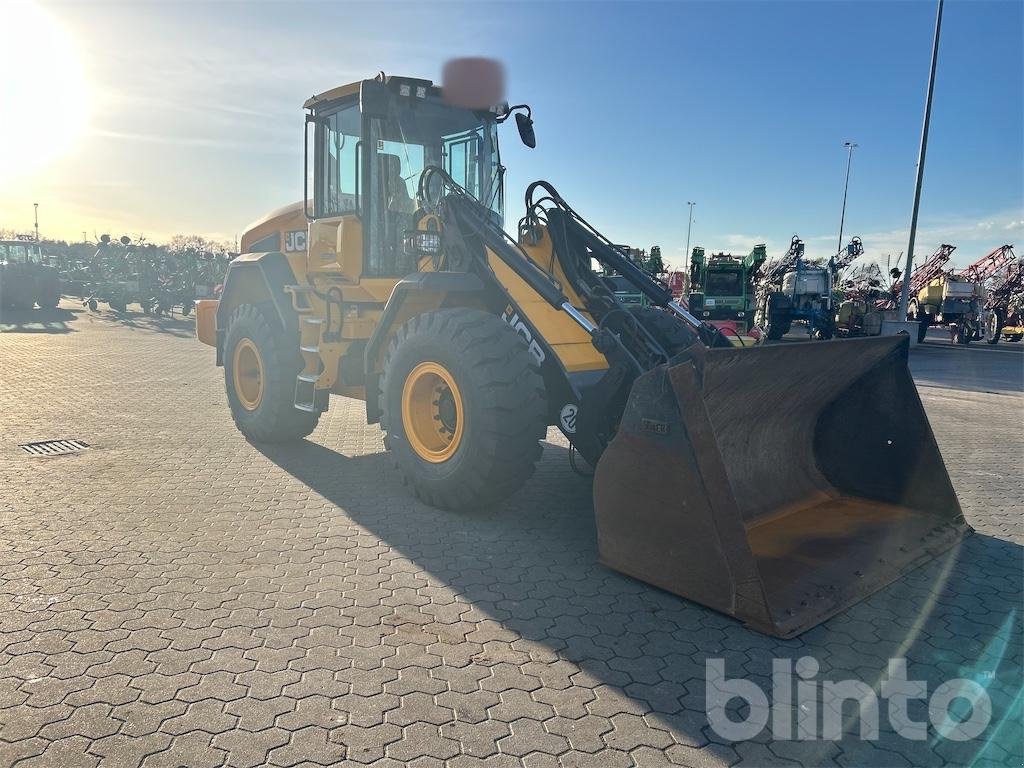 Radlader des Typs JCB 427 HT, Gebrauchtmaschine in Düsseldorf (Bild 2)