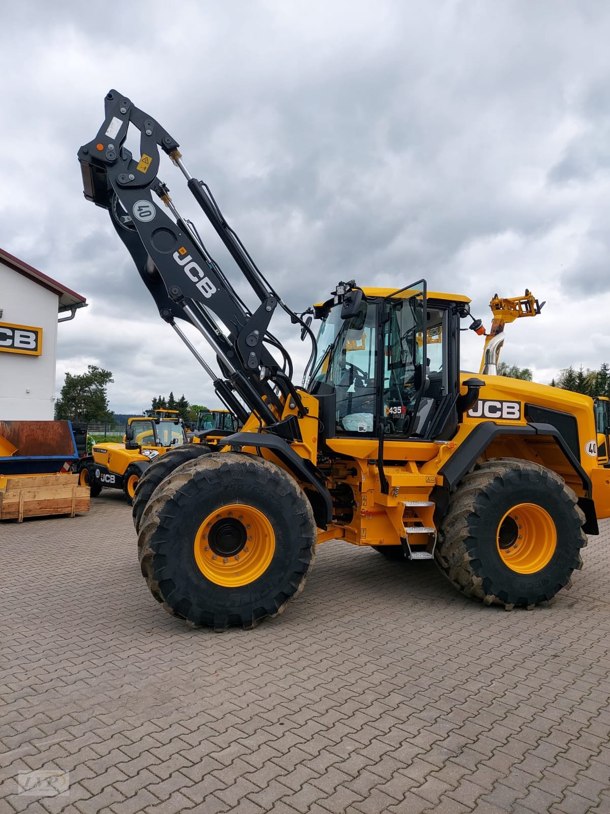 Radlader des Typs JCB 435S Agri HighLift Demomaschine, Neumaschine in Pegnitz (Bild 4)