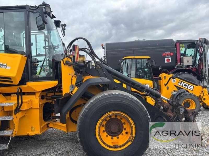 Radlader des Typs JCB 437 HT HL, Gebrauchtmaschine in Salzkotten (Bild 2)