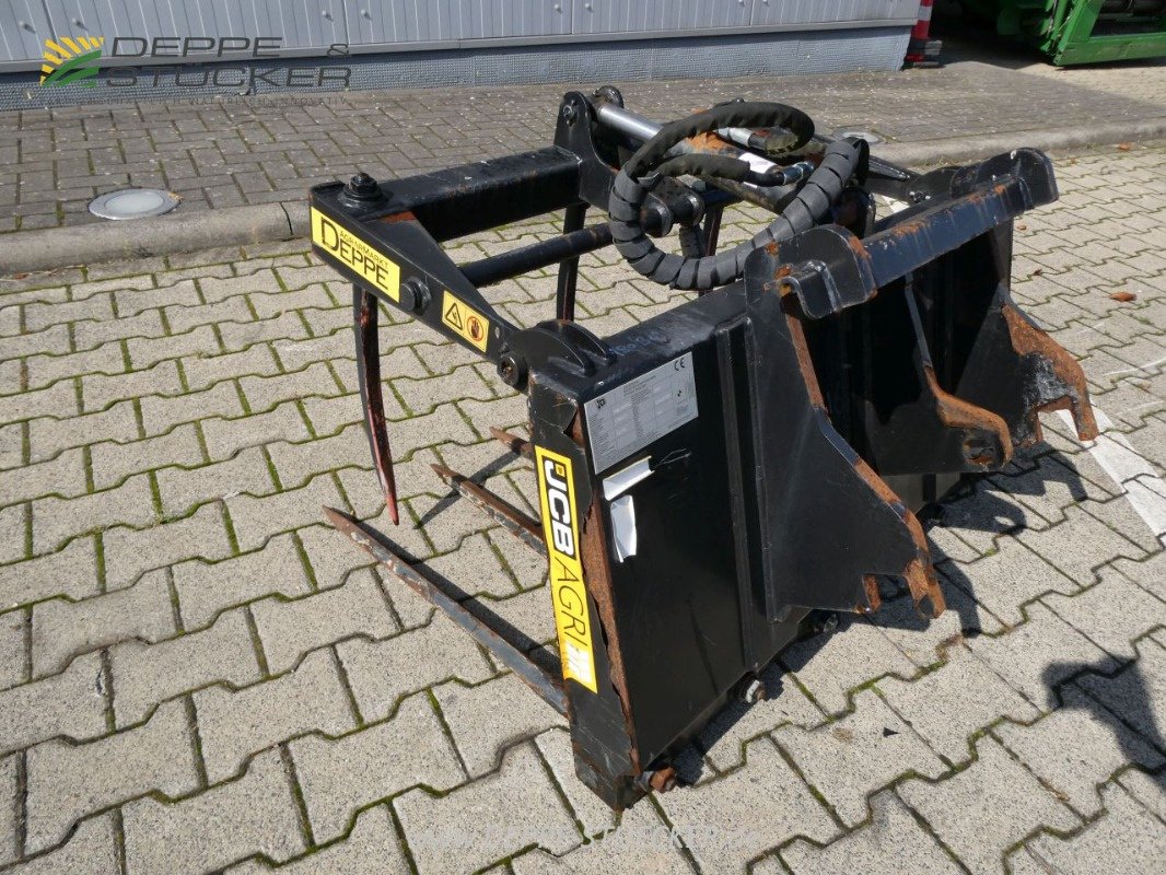 Radlader des Typs JCB Kroko- Gebiss, Gebrauchtmaschine in Lauterberg/Barbis (Bild 2)