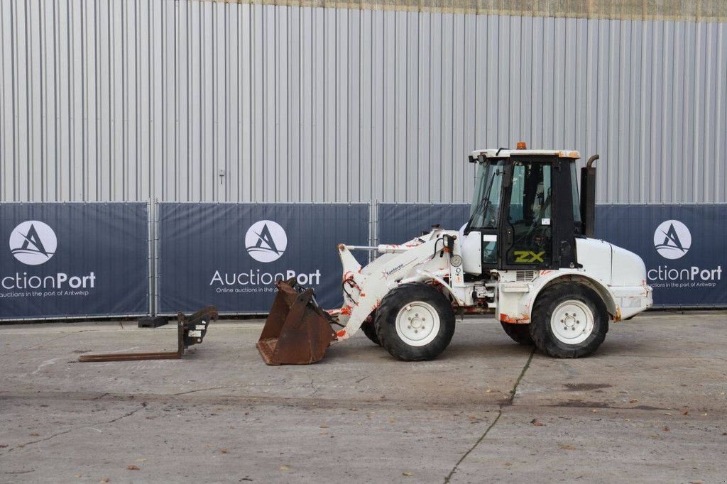 Radlader του τύπου JCB Santerne ZX, Gebrauchtmaschine σε Antwerpen (Φωτογραφία 1)
