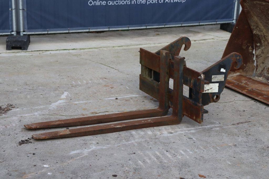 Radlader του τύπου JCB Santerne ZX, Gebrauchtmaschine σε Antwerpen (Φωτογραφία 11)