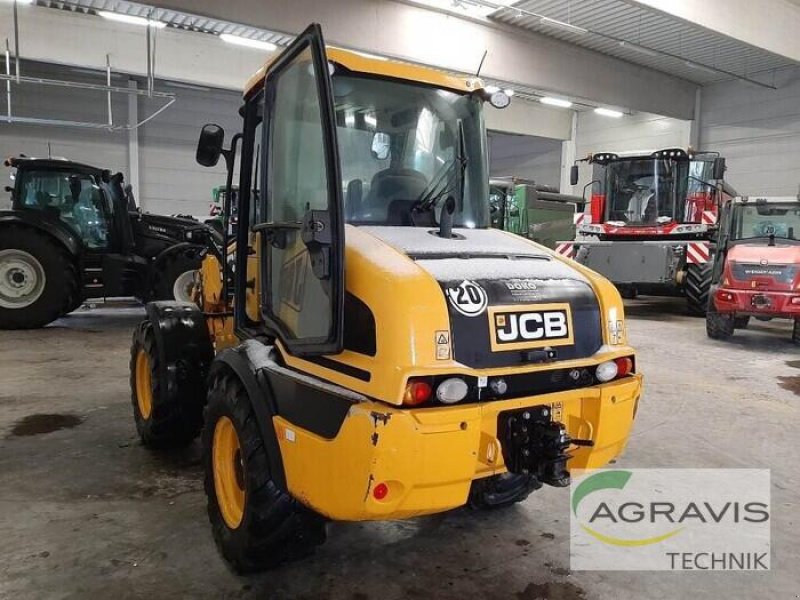 Radlader typu JCB TM 220, Gebrauchtmaschine w Calbe / Saale (Zdjęcie 2)