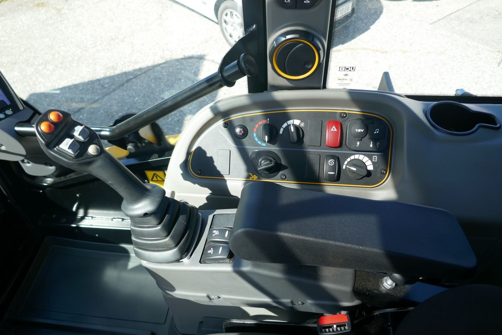 Radlader typu JCB TM 320, Gebrauchtmaschine v Villach (Obrázek 13)