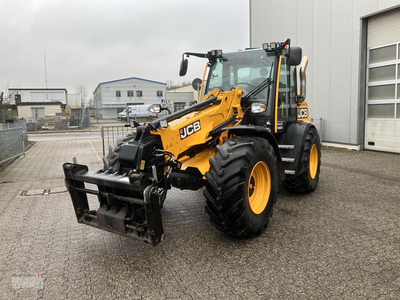 Radlader des Typs JCB TM 320S, Neumaschine in Tönisvorst (Bild 1)