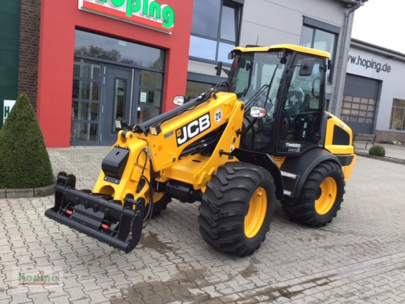 JCB TM220 AGRI, Neumaschine, Baujahr: 2023, Betriebsstunden / Hektar: 13, Betriebsstunden: 13 Stunden (Bild 1) Radlader des Typs JCB TM220 AGRI, Neumaschine in Bakum (Bild 1)