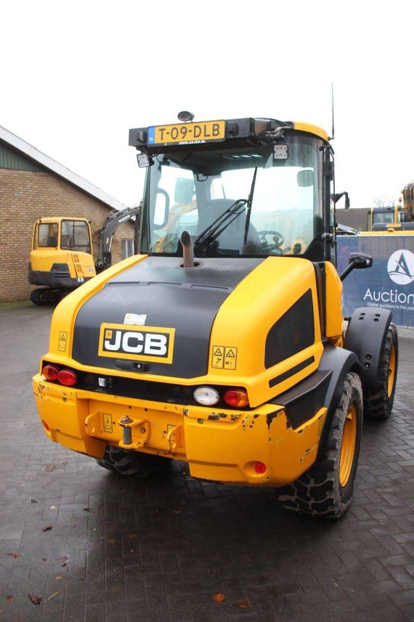 Radlader del tipo JCB TM220, Gebrauchtmaschine In Antwerpen (Immagine 5)