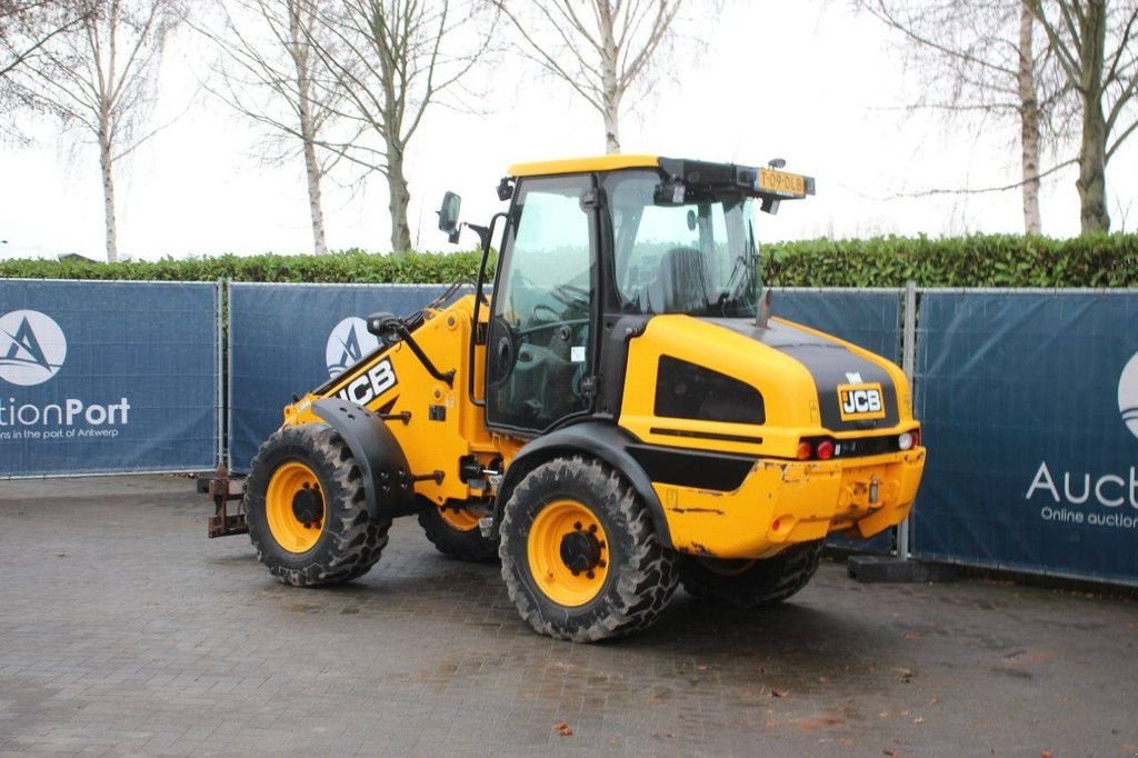 Radlader del tipo JCB TM220, Gebrauchtmaschine In Antwerpen (Immagine 3)