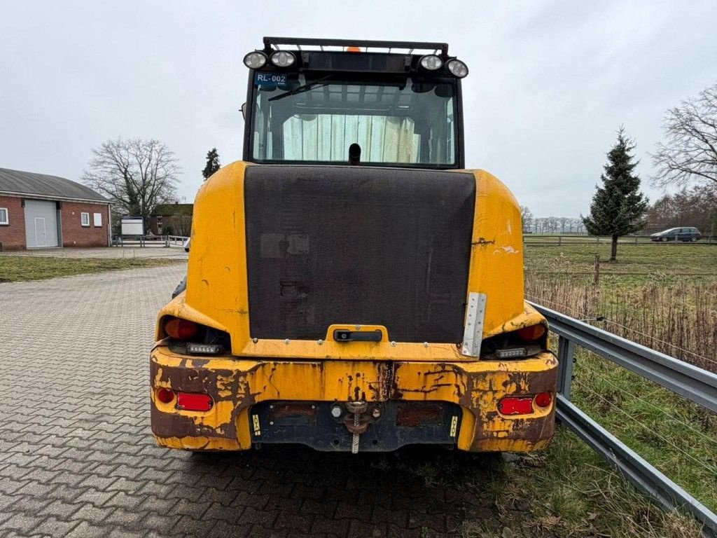 Radlader du type JCB TM310, Gebrauchtmaschine en Antwerpen (Photo 3)