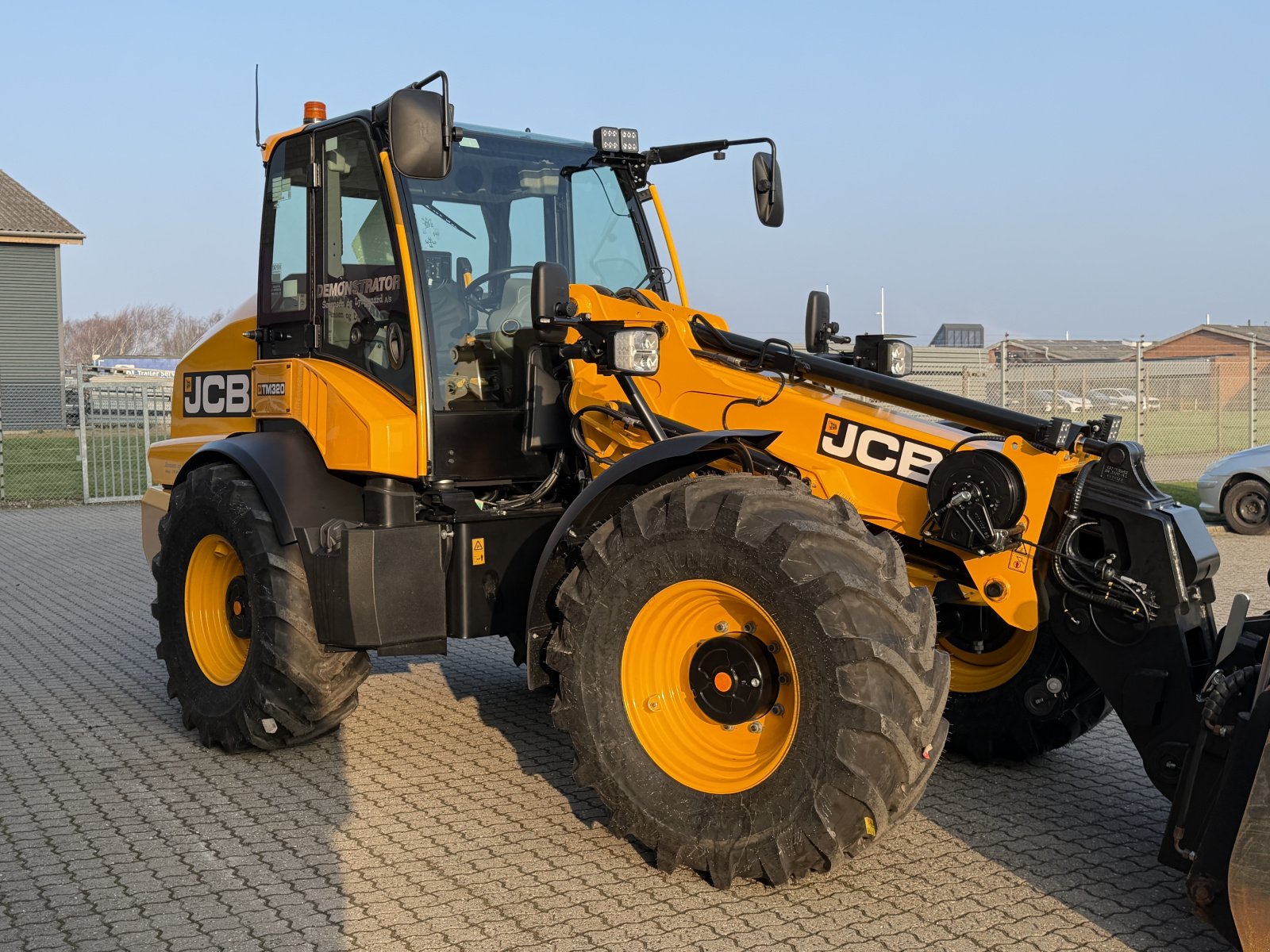 Radlader du type JCB TM320, Gebrauchtmaschine en Viborg (Photo 15)