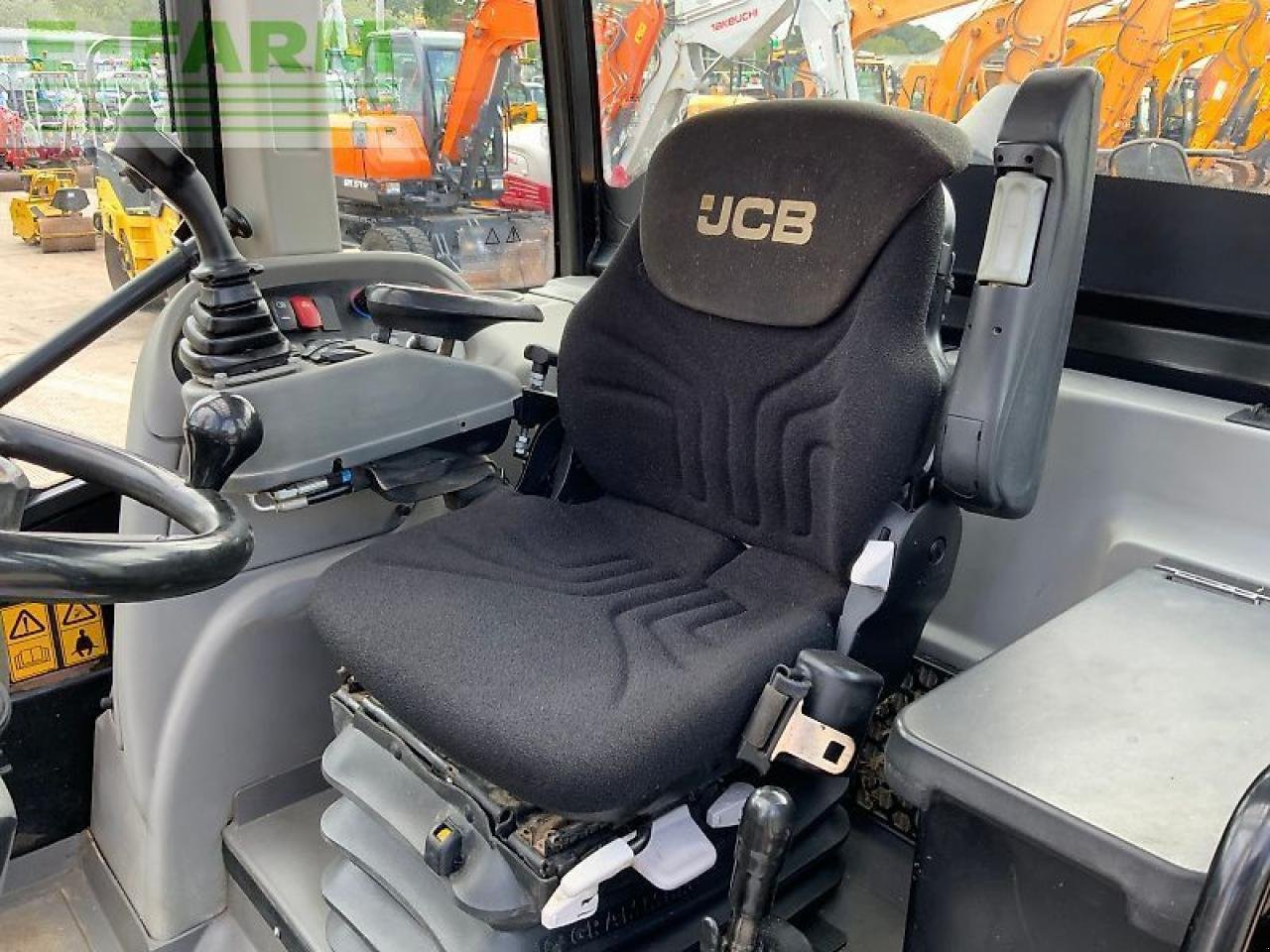 Radlader tip JCB tm320s pivot steer telehandler (st23560), Gebrauchtmaschine in SHAFTESBURY (Poză 18)