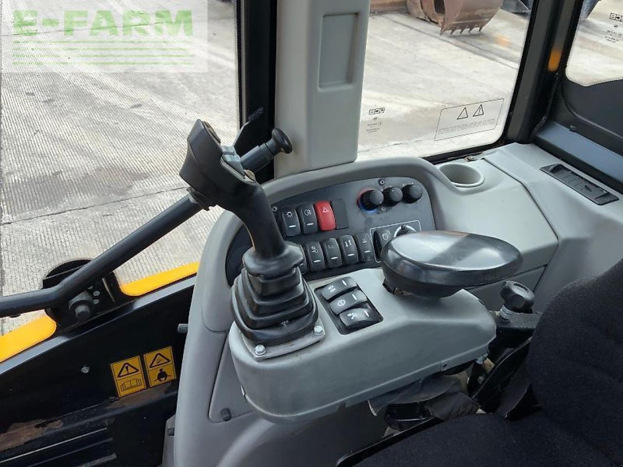 Radlader tip JCB tm320s pivot steer telehandler (st23560), Gebrauchtmaschine in SHAFTESBURY (Poză 19)