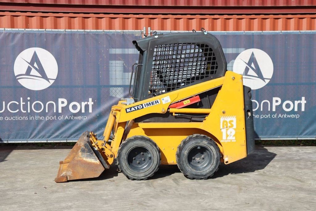 Radlader от тип Kato AS 12, Gebrauchtmaschine в Antwerpen (Снимка 1)