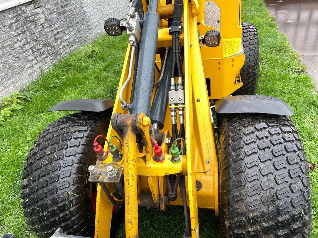 Radlader типа Knikmops 130 kniklader 2020 met kenteken nieuwe banden, Gebrauchtmaschine в Kwintsheul (Фотография 4)