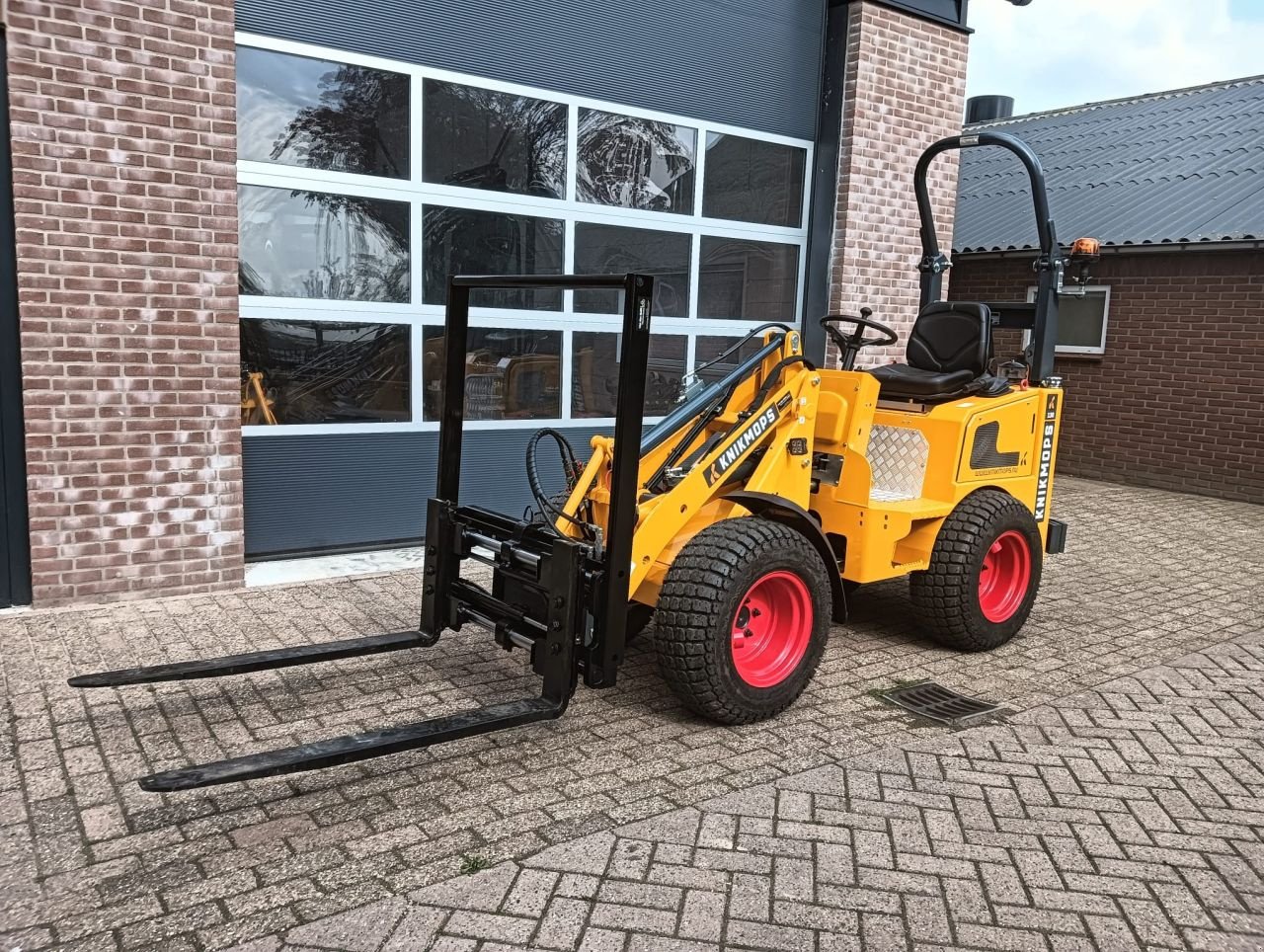 Radlader des Typs Knikmops 130, Neumaschine in Lunteren (Bild 4)