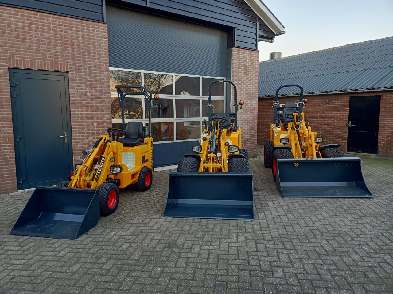 Radlader des Typs Knikmops 130, Neumaschine in Lunteren (Bild 1)