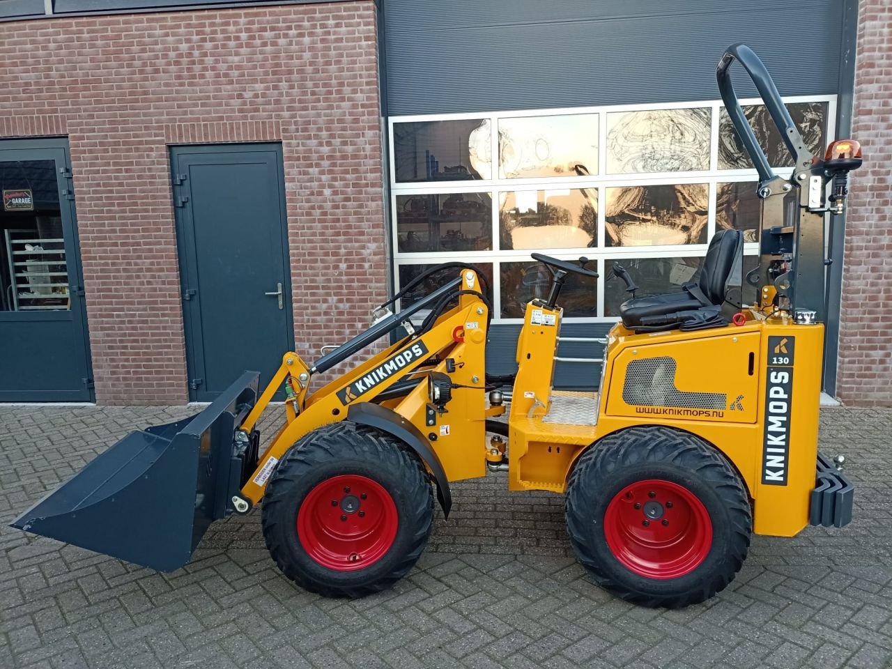 Radlader des Typs Knikmops 130, Neumaschine in Lunteren (Bild 8)