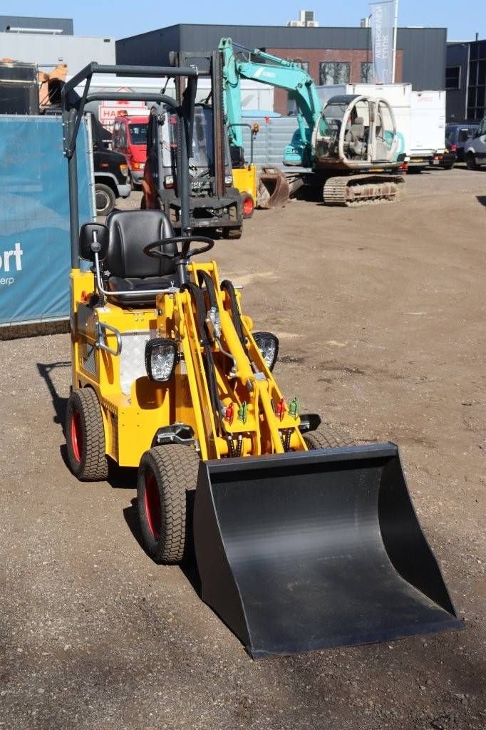 Radlader of the type Knikmops KM85, Neumaschine in Antwerpen (Picture 8)