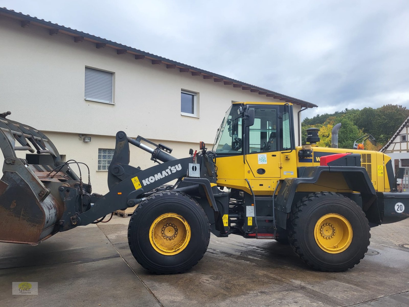 Radlader des Typs Komatsu WA 320, Gebrauchtmaschine in Brombachtal (Bild 1)