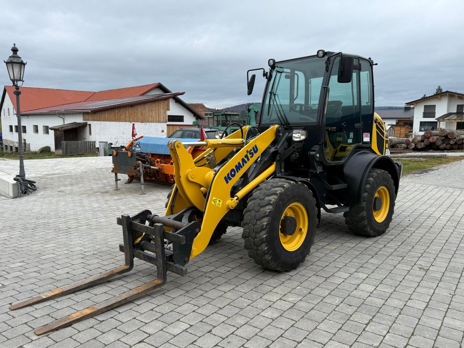 Radlader des Typs Komatsu WA 80M - 8EO, Gebrauchtmaschine in Neureichenau (Bild 2)