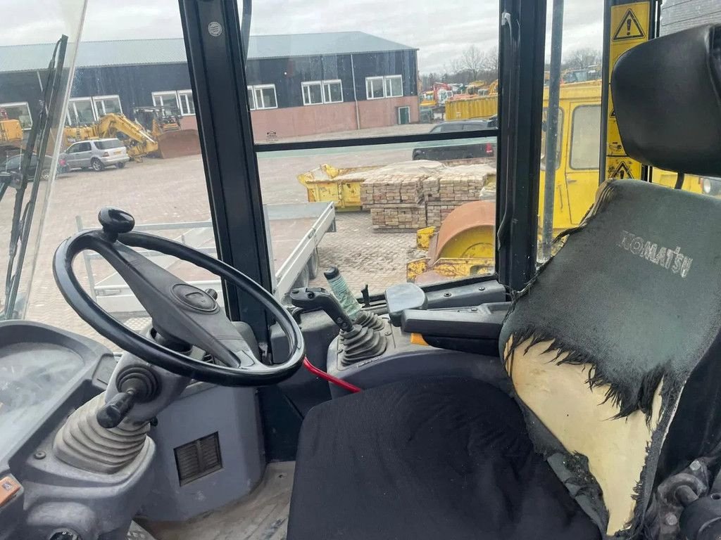 Radlader des Typs Komatsu WA250-5, Gebrauchtmaschine in Barneveld (Bild 5)