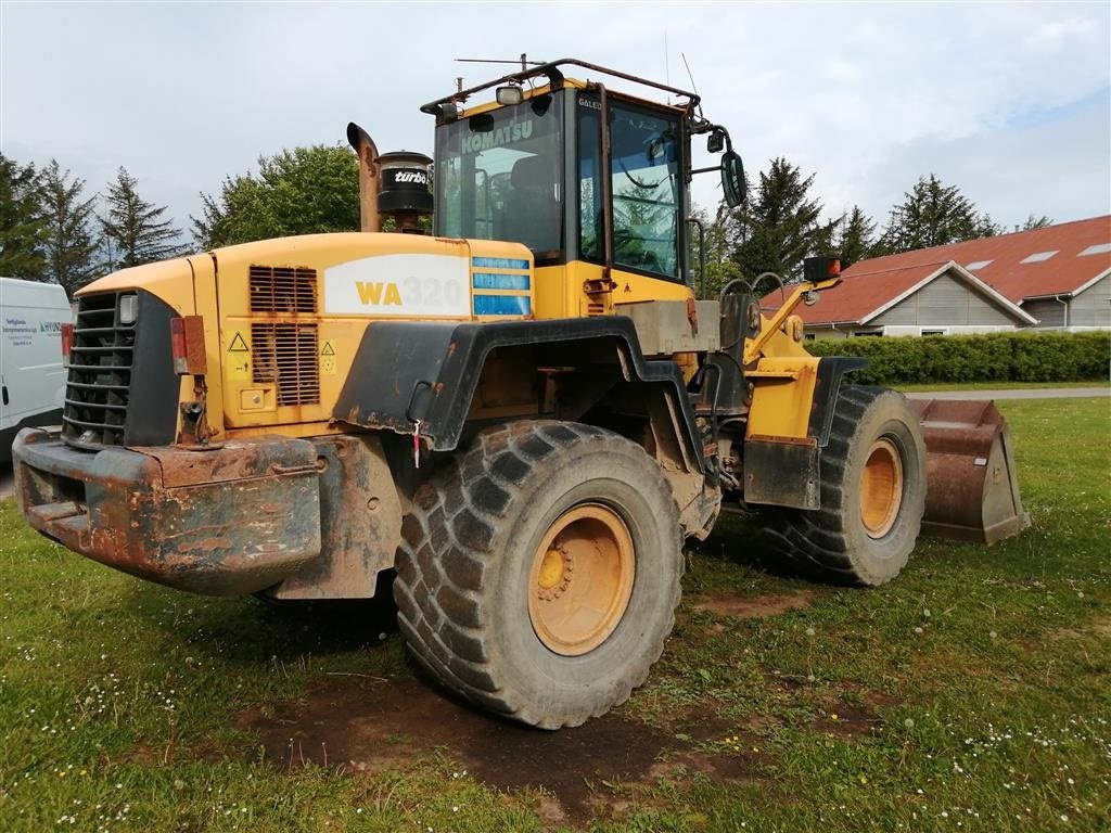 Radlader des Typs Komatsu WA320-5, Gebrauchtmaschine in Sindal (Bild 6)