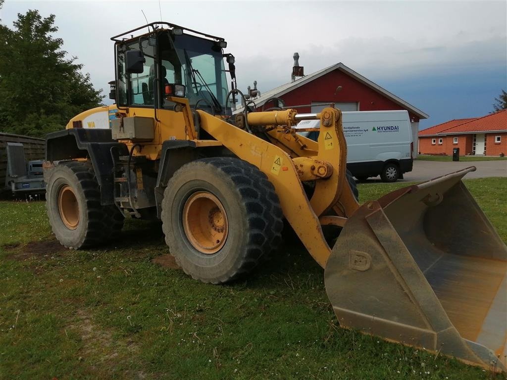Radlader des Typs Komatsu WA320-5, Gebrauchtmaschine in Sindal (Bild 4)