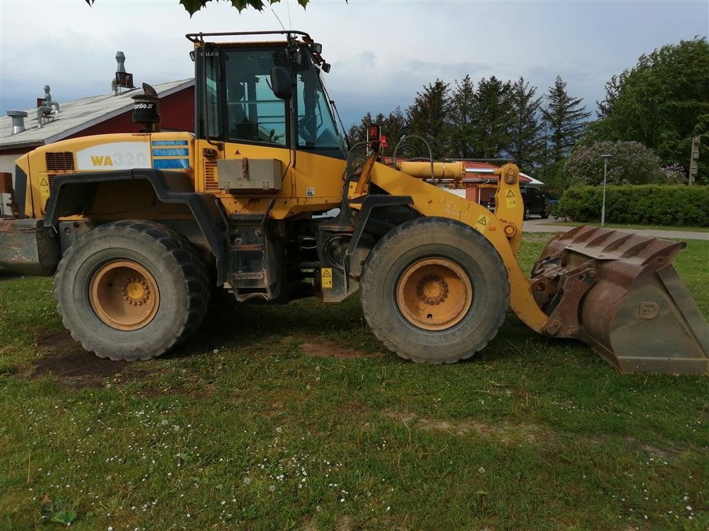 Radlader des Typs Komatsu WA320-5, Gebrauchtmaschine in Sindal (Bild 5)