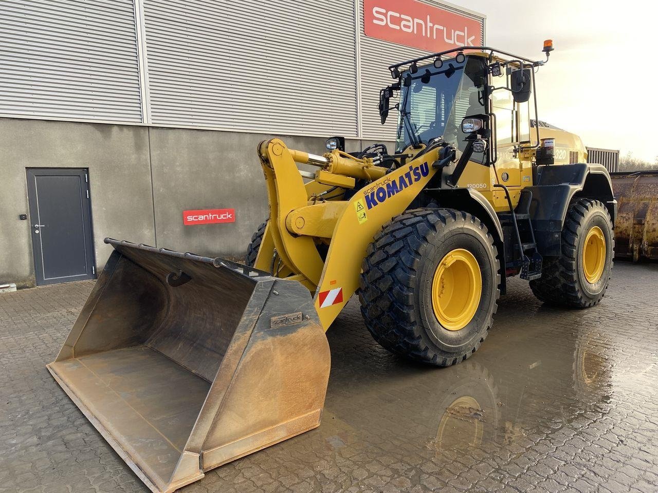 Radlader des Typs Komatsu WA320-8EO, Gebrauchtmaschine in Skive (Bild 1)