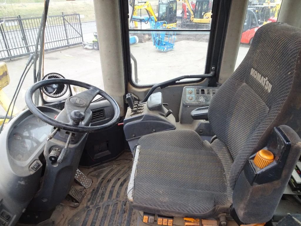 Radlader des Typs Komatsu WA380-5H, Gebrauchtmaschine in Zutphen (Bild 11)