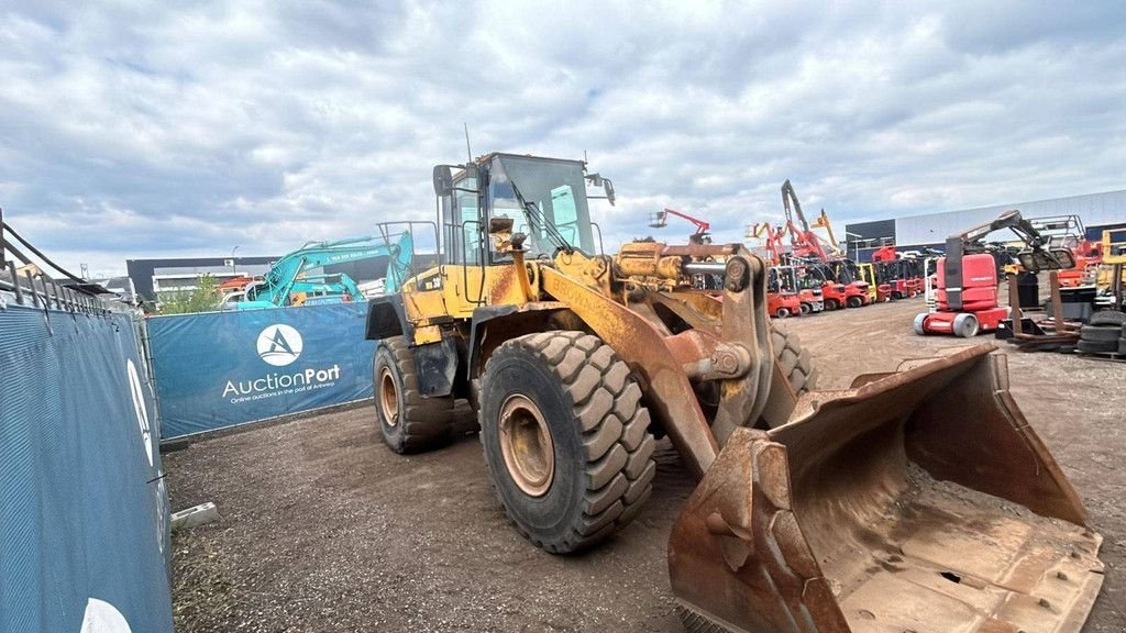 Radlader des Typs Komatsu WA380-6, Gebrauchtmaschine in Antwerpen (Bild 4)