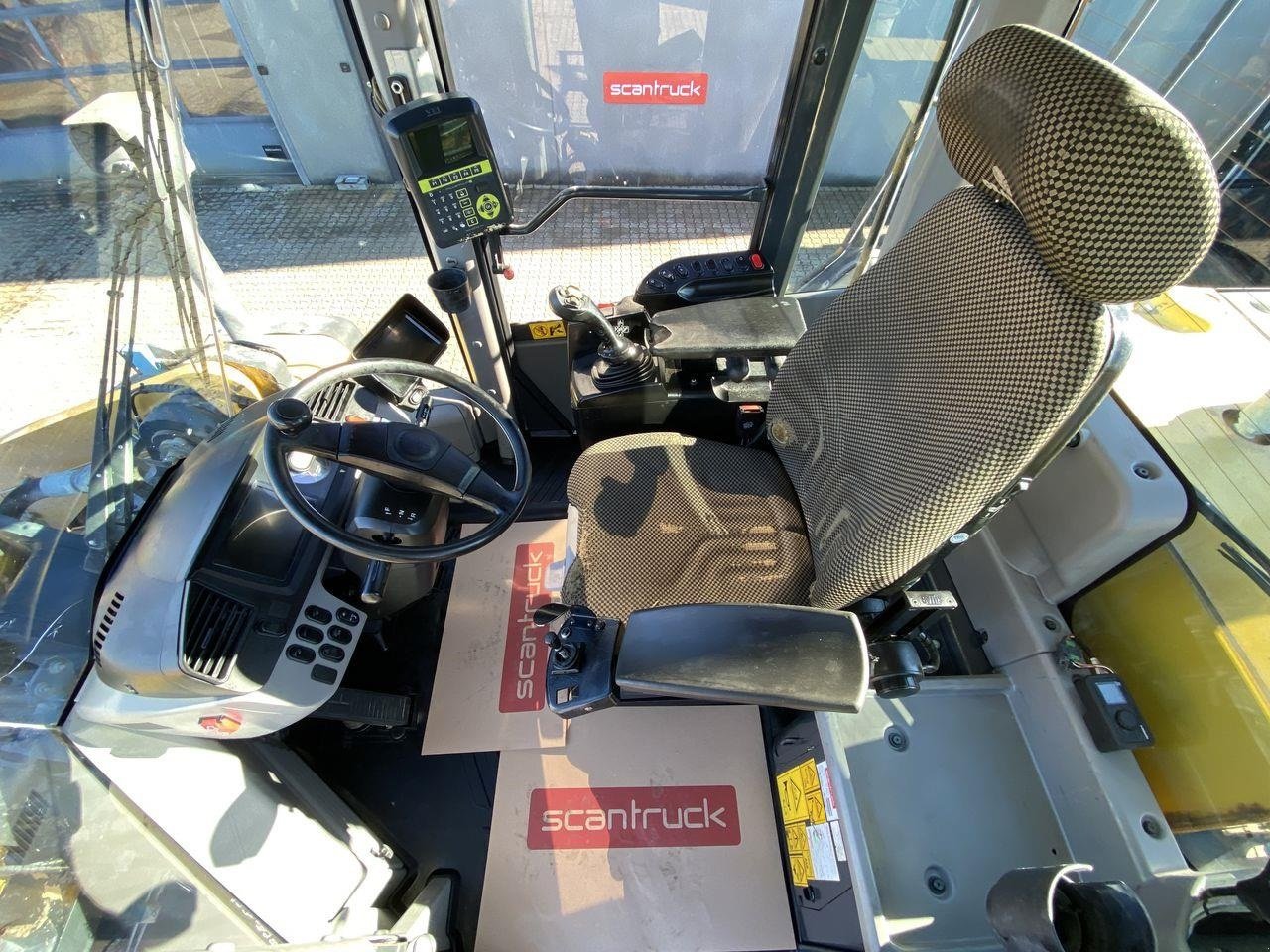 Radlader des Typs Komatsu WA470-7, Gebrauchtmaschine in Skive (Bild 3)