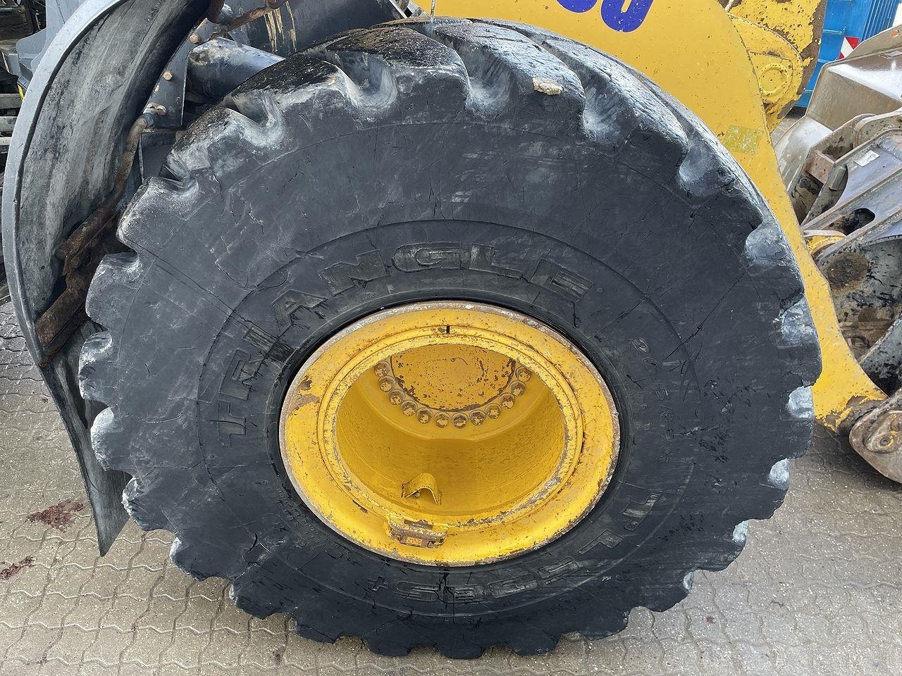 Radlader of the type Komatsu WA475-10EO, Gebrauchtmaschine in Skive (Picture 7)