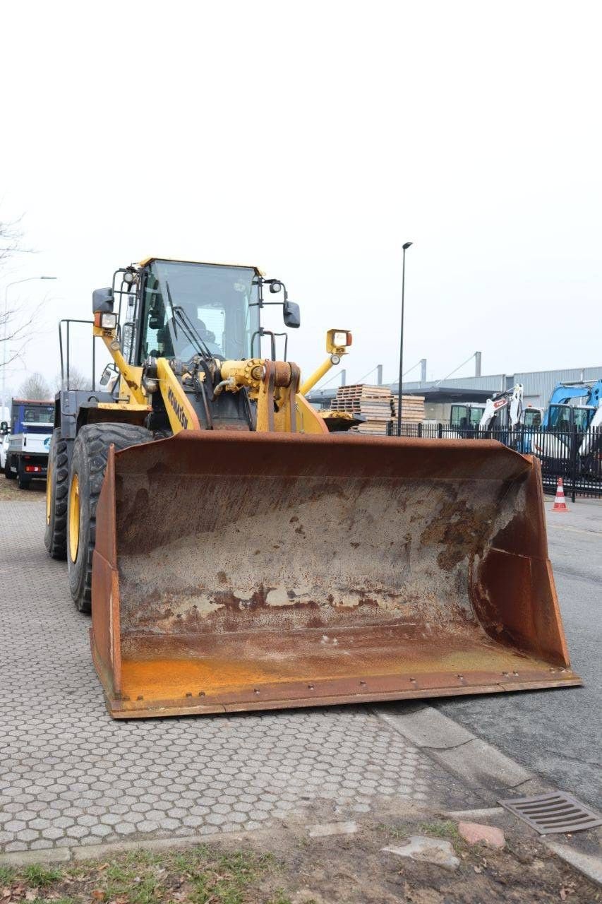 Radlader tipa Komatsu WA480-6, Gebrauchtmaschine u Antwerpen (Slika 8)