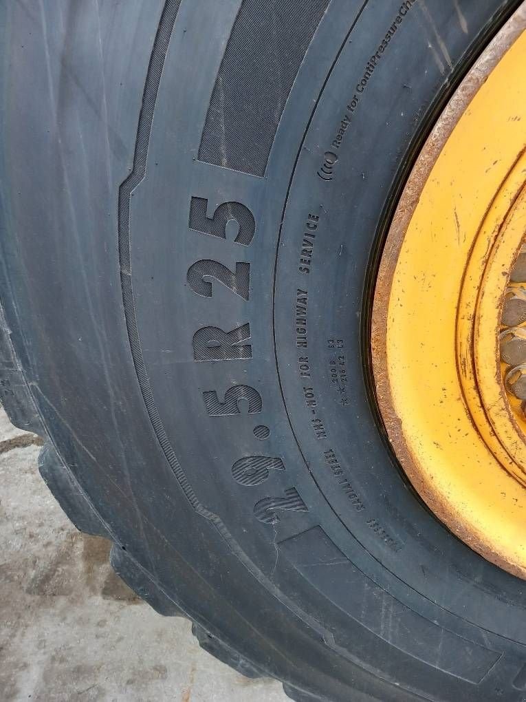 Radlader des Typs Komatsu WA500-7, Gebrauchtmaschine in Overijse (Bild 9)