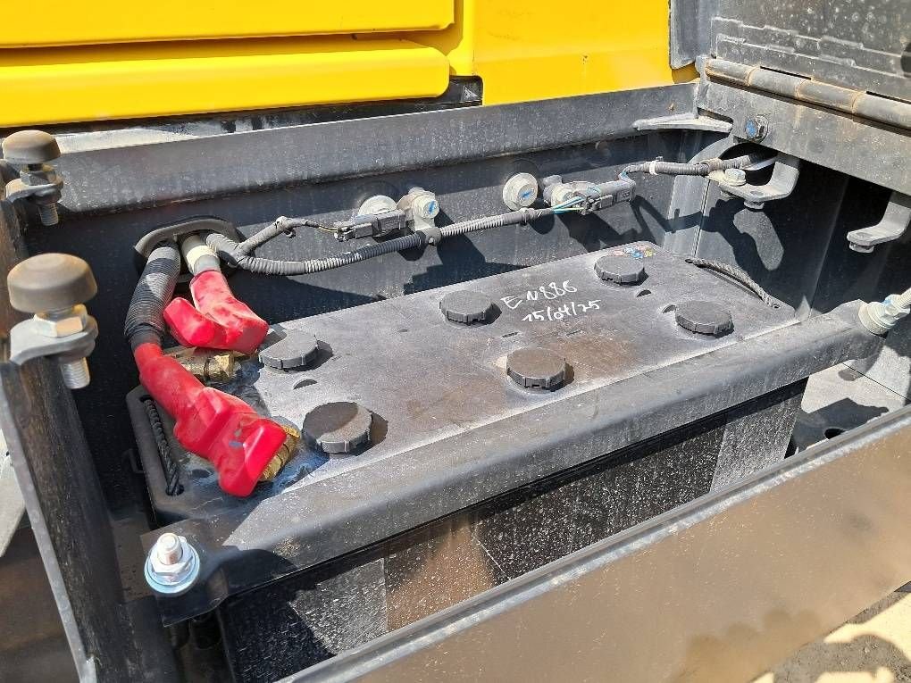 Radlader typu Komatsu WA500-8E0, Gebrauchtmaschine v Overijse (Obrázek 4)