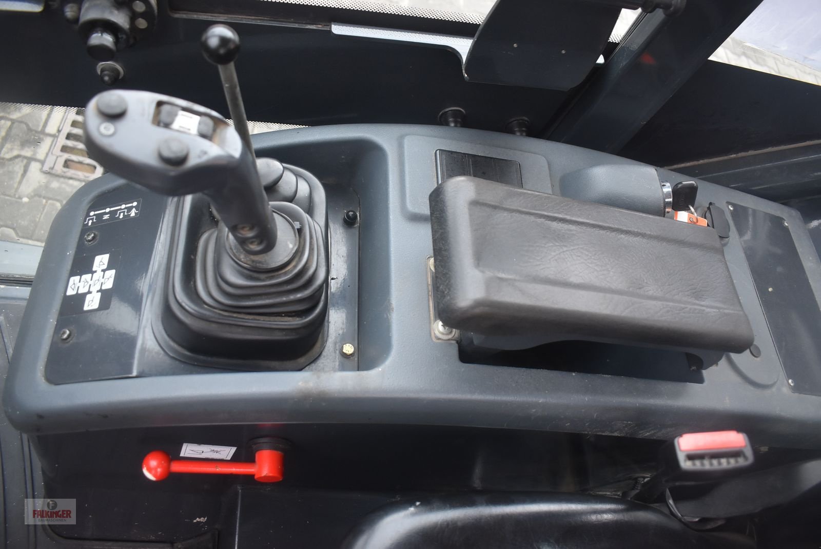 Radlader of the type Komatsu WA70-7, Gebrauchtmaschine in Putzleinsdorf (Picture 8)