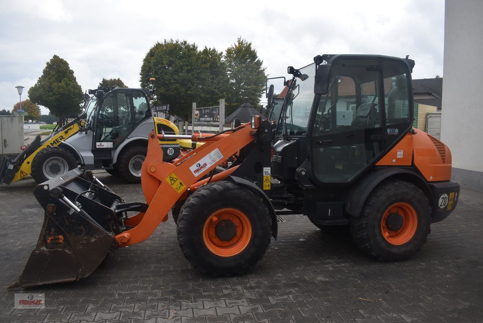 Radlader tipa Komatsu WA70-7, Gebrauchtmaschine u Putzleinsdorf (Slika 1)