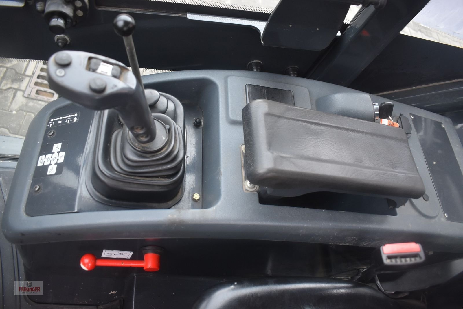 Radlader tipa Komatsu WA70-7, Gebrauchtmaschine u Putzleinsdorf (Slika 7)