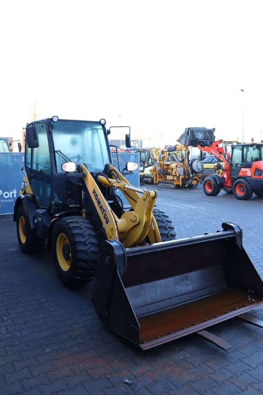 Radlader του τύπου Komatsu WA70-7, Gebrauchtmaschine σε Antwerpen (Φωτογραφία 8)